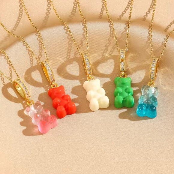 Jewelry - Bear pendant necklace set